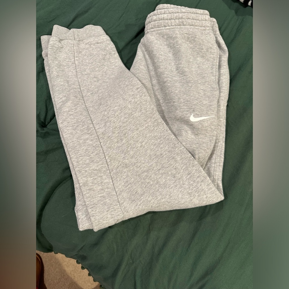 Men’s Nike joggers